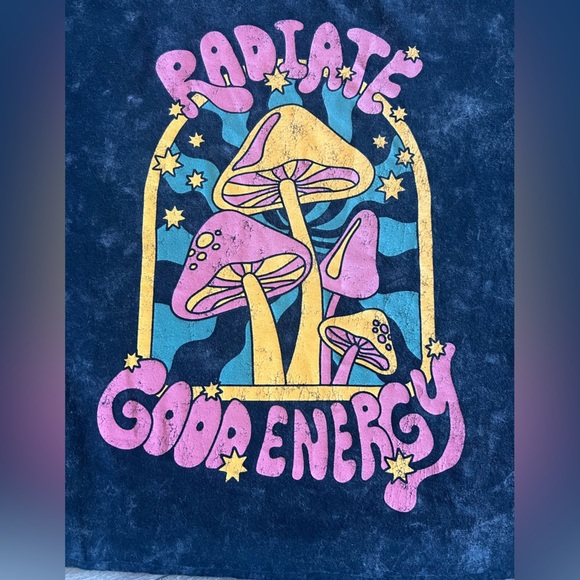 Fifth Sun Radiate Good Energy mushroom tee in charcoal tie dye. Size S - Picture 2 of 7